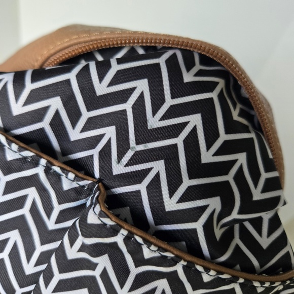 MADISON WEST Elle Tote - Picture 12 of 16